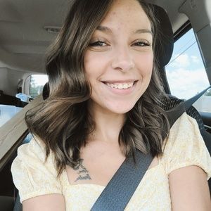 Meet your Posher, Jenna